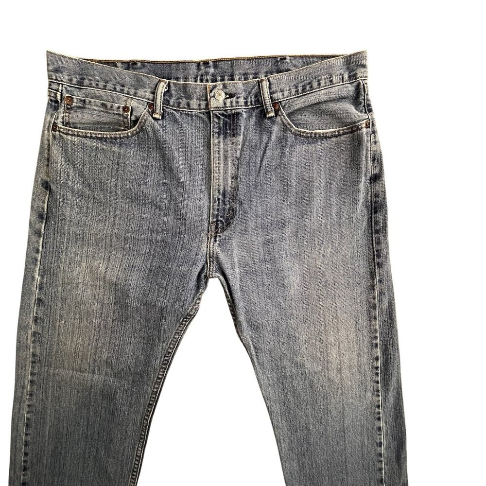 Levis 505 Jeans Mens 38x30 Blue Denim Medium Wash Straight Fit Button Fly Y2K - Picture 8 of 16